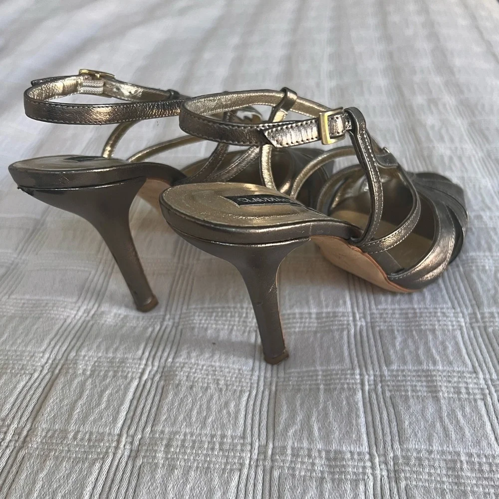 Claudia Ciuti Metallic Bronze Heels - Picture 3 of 5